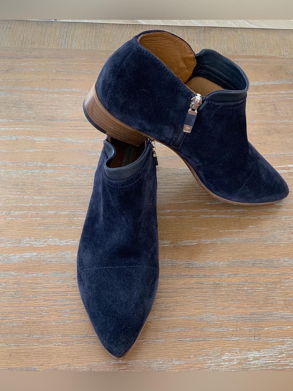 Alberto Fermani Blue Suede Zipper Lowh Heel Almond Toe Booties Eu 38.5